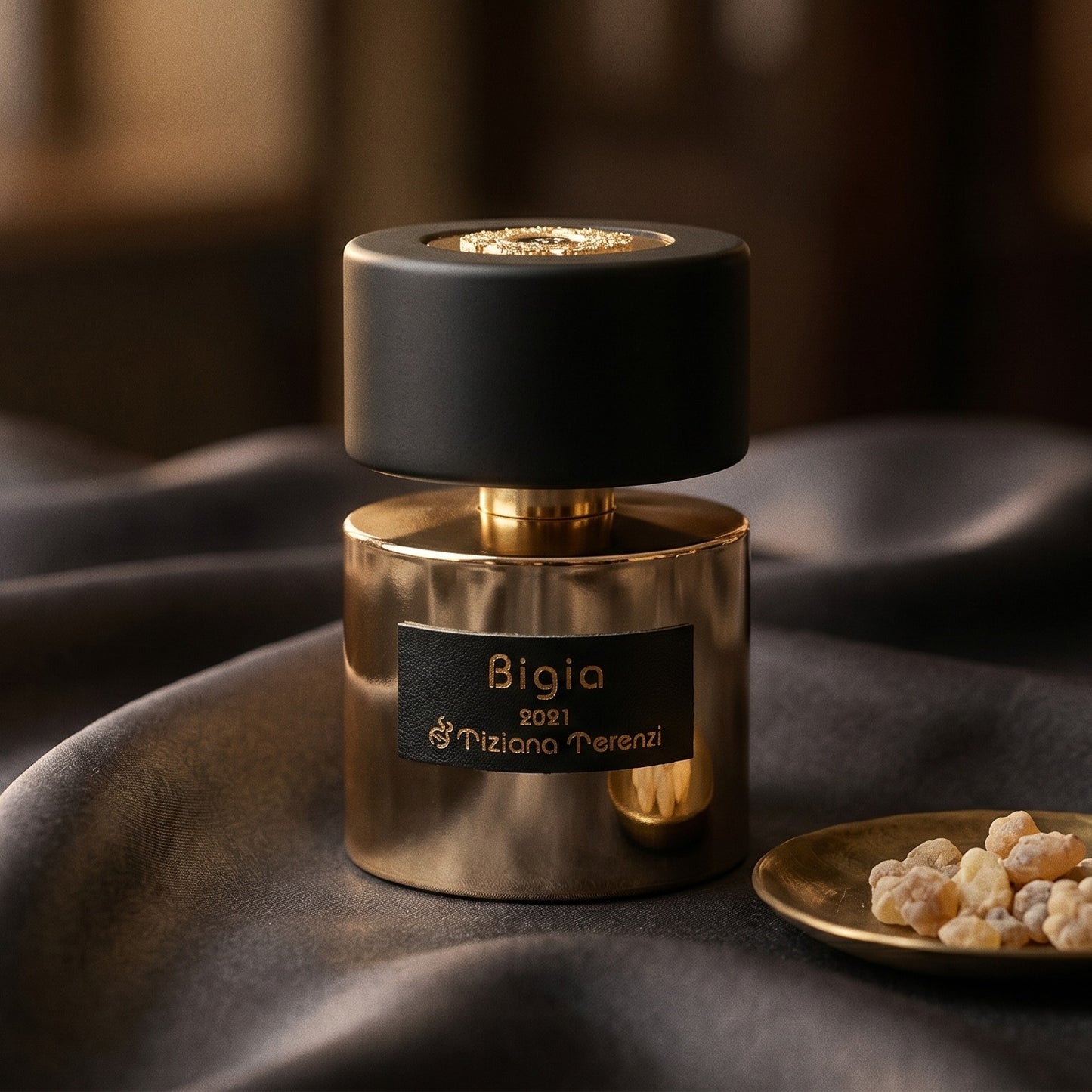 Tiziana Terenzi Bigia EDP on black velvet with a thread of smoking oud between folds